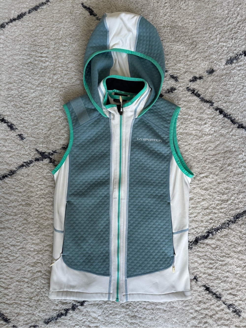 La Sportiva Teal, White & Mint Hooded Quilted Vest